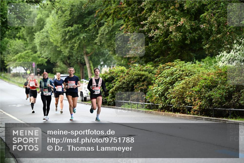 14.06.2026 - REWE Women's Run Dr. Thomas Lammeyer http://msf.ph/oto/9751788 14.06.2026 09:14:25 Laufen 10827 meine-sportfotos.de