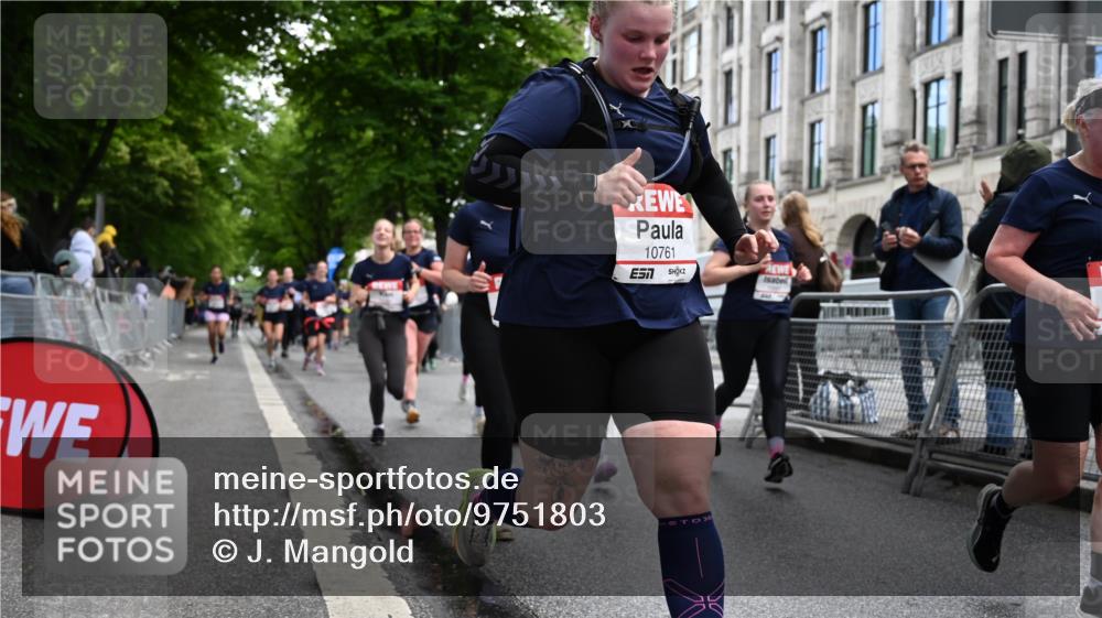 14.06.2026 - REWE Women's Run J. Mangold http://msf.ph/oto/9751803 14.06.2026 10:05:34 Ziel 10048, 10049, 10050, 10123, 10199, 10332, 10477, 10538, 10624, 10694, 10705, 10726, 10761, 10910, 11010, 11034, 11036, 11181, 11316, 11356, 11363, 11532 meine-sportfotos.de