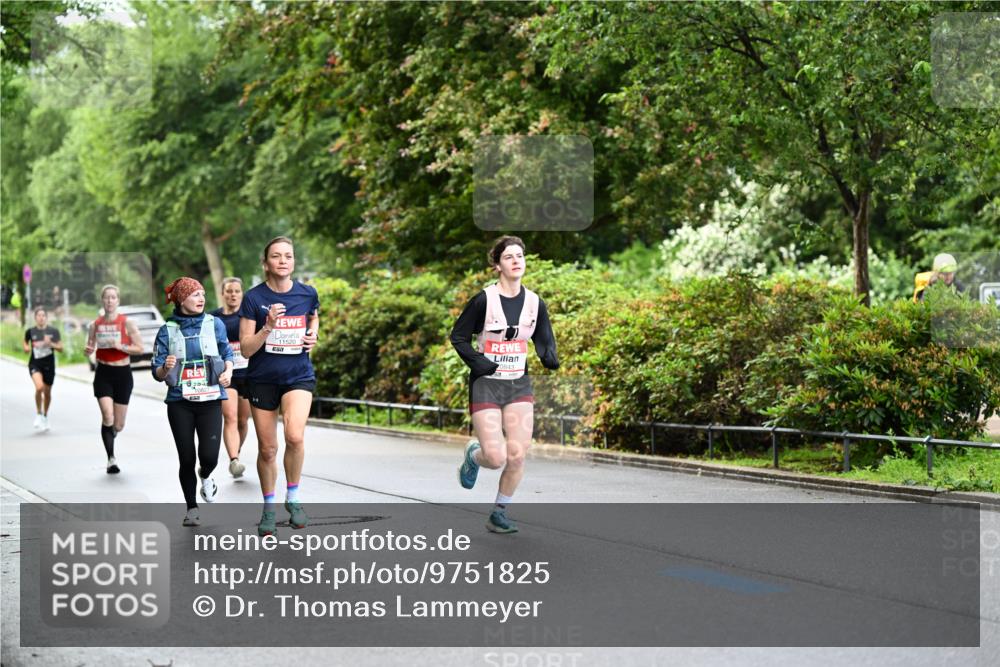 14.06.2026 - REWE Women's Run Dr. Thomas Lammeyer http://msf.ph/oto/9751825 14.06.2026 09:14:28 Laufen 0827, 0843 meine-sportfotos.de
