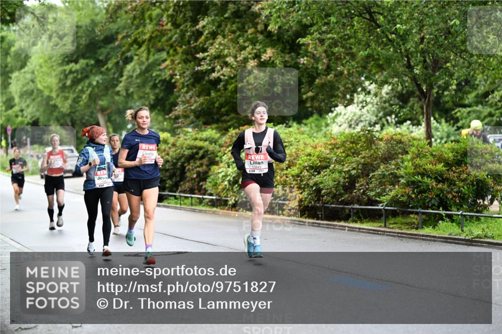 14.06.2026 - REWE Women's Run Dr. Thomas Lammeyer http://msf.ph/oto/9751827 14.06.2026 09:14:28 Laufen 651, 10843 meine-sportfotos.de