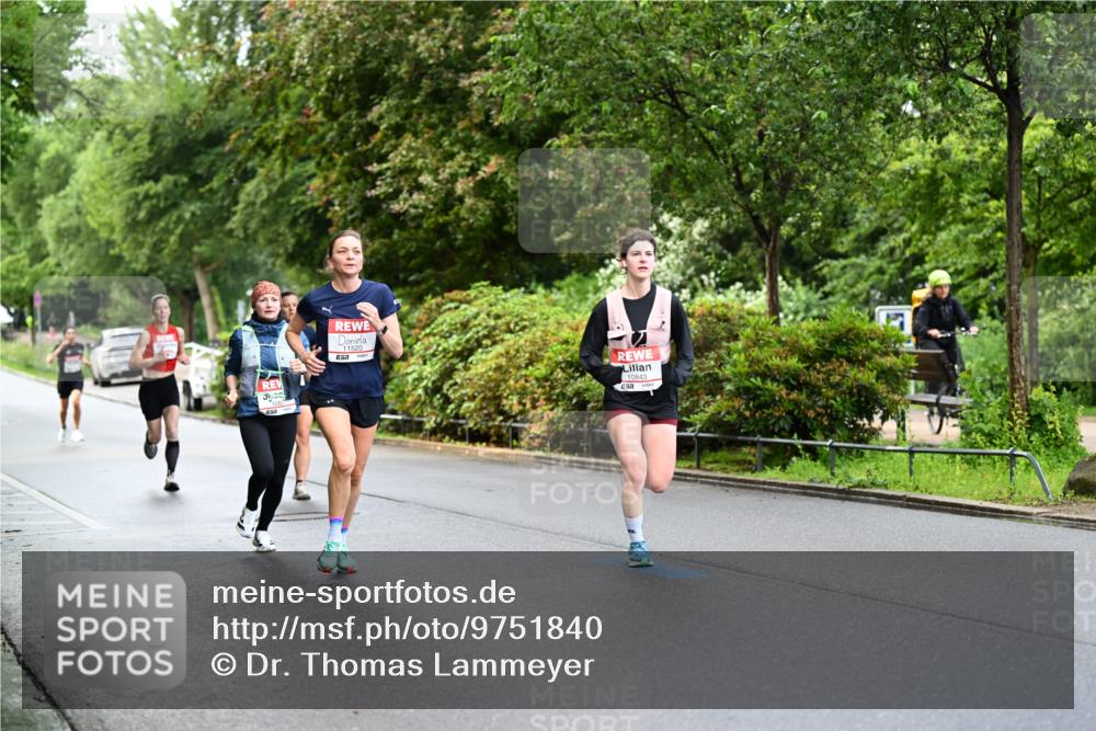 14.06.2026 - REWE Women's Run Dr. Thomas Lammeyer http://msf.ph/oto/9751840 14.06.2026 09:14:29 Laufen 11520, 7, 10843 meine-sportfotos.de
