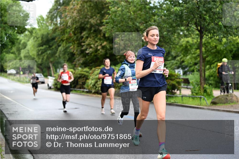 14.06.2026 - REWE Women's Run Dr. Thomas Lammeyer http://msf.ph/oto/9751865 14.06.2026 09:14:31 Laufen 520, 57 meine-sportfotos.de