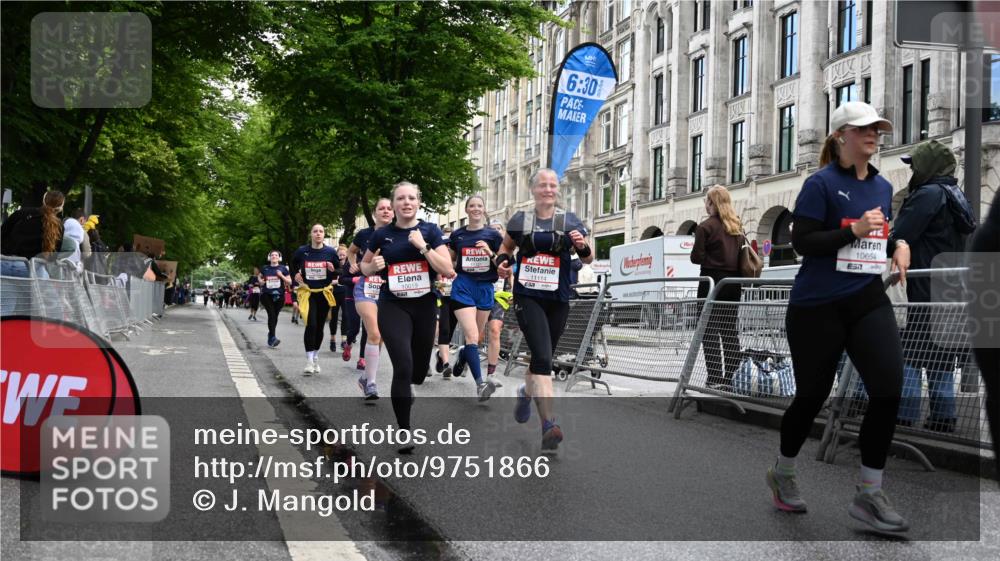 14.06.2026 - REWE Women's Run J. Mangold http://msf.ph/oto/9751866 14.06.2026 10:05:42 Ziel 10019, 10048, 10049, 10050, 10123, 10195, 10462, 10477, 10538, 10581, 10624, 10654, 10671, 10823, 10880, 11010, 11112, 11114, 11121, 11181, 11188, 11316, 11503 meine-sportfotos.de
