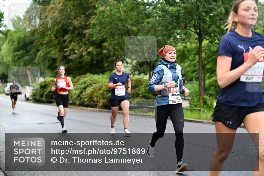 14.06.2026 - REWE Women's Run Dr. Thomas Lammeyer http://msf.ph/oto/9751869 14.06.2026 09:14:31 Laufen 10821, 11520, 857 meine-sportfotos.de
