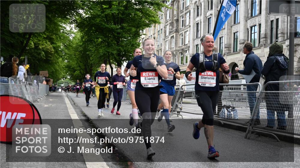 14.06.2026 - REWE Women's Run J. Mangold http://msf.ph/oto/9751874 14.06.2026 10:05:42 Ziel 10019, 10048, 10049, 10050, 10123, 10195, 10462, 10477, 10538, 10581, 10624, 10654, 10671, 10823, 10880, 11010, 11112, 11114, 11121, 11181, 11188, 11316, 11503 meine-sportfotos.de