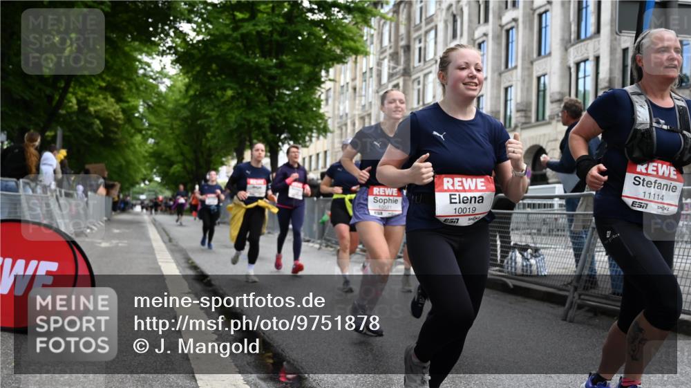 14.06.2026 - REWE Women's Run J. Mangold http://msf.ph/oto/9751878 14.06.2026 10:05:43 Ziel 10019, 10049, 10123, 10195, 10462, 10538, 10581, 10654, 10671, 10823, 10880, 11010, 11112, 11114, 11121, 11188, 11503 meine-sportfotos.de