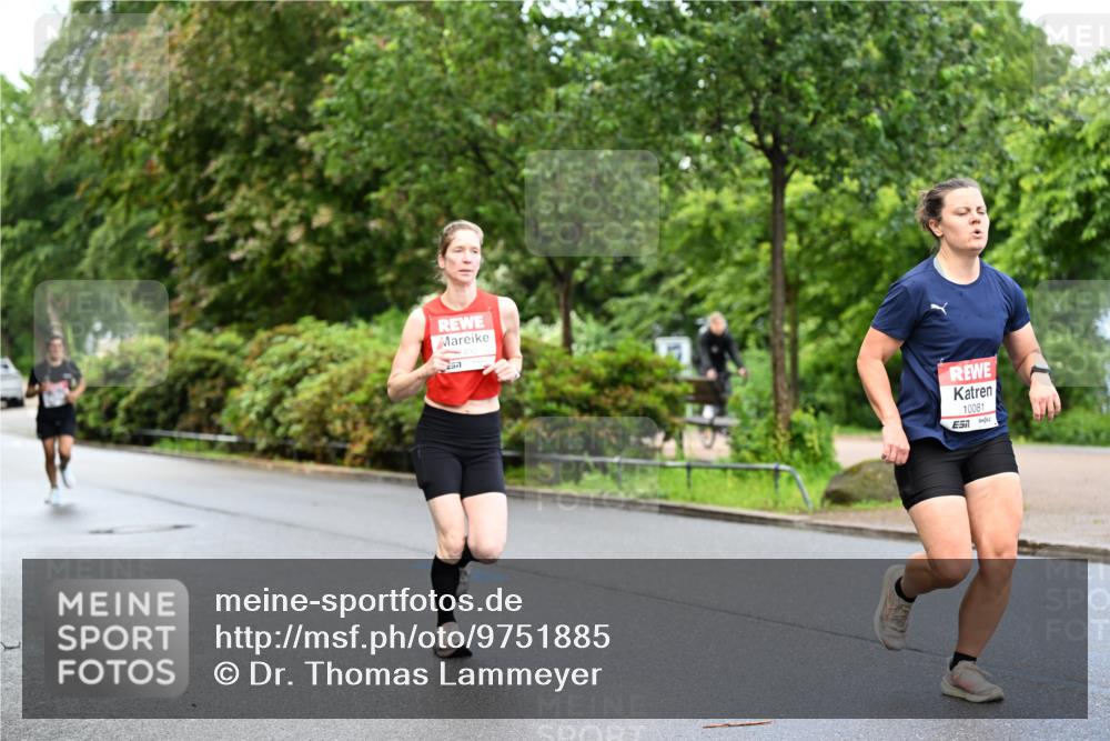 14.06.2026 - REWE Women's Run Dr. Thomas Lammeyer http://msf.ph/oto/9751885 14.06.2026 09:14:33 Laufen 57, 10081 meine-sportfotos.de