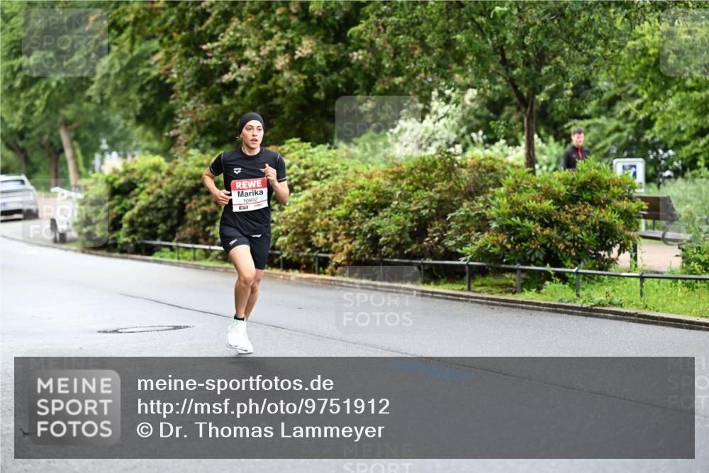 14.06.2026 - REWE Women's Run Dr. Thomas Lammeyer http://msf.ph/oto/9751912 14.06.2026 09:14:35 Laufen 10892, 57 meine-sportfotos.de