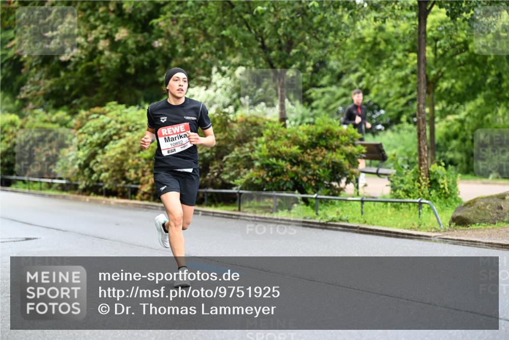 14.06.2026 - REWE Women's Run Dr. Thomas Lammeyer http://msf.ph/oto/9751925 14.06.2026 09:14:36 Laufen 10892, 57 meine-sportfotos.de