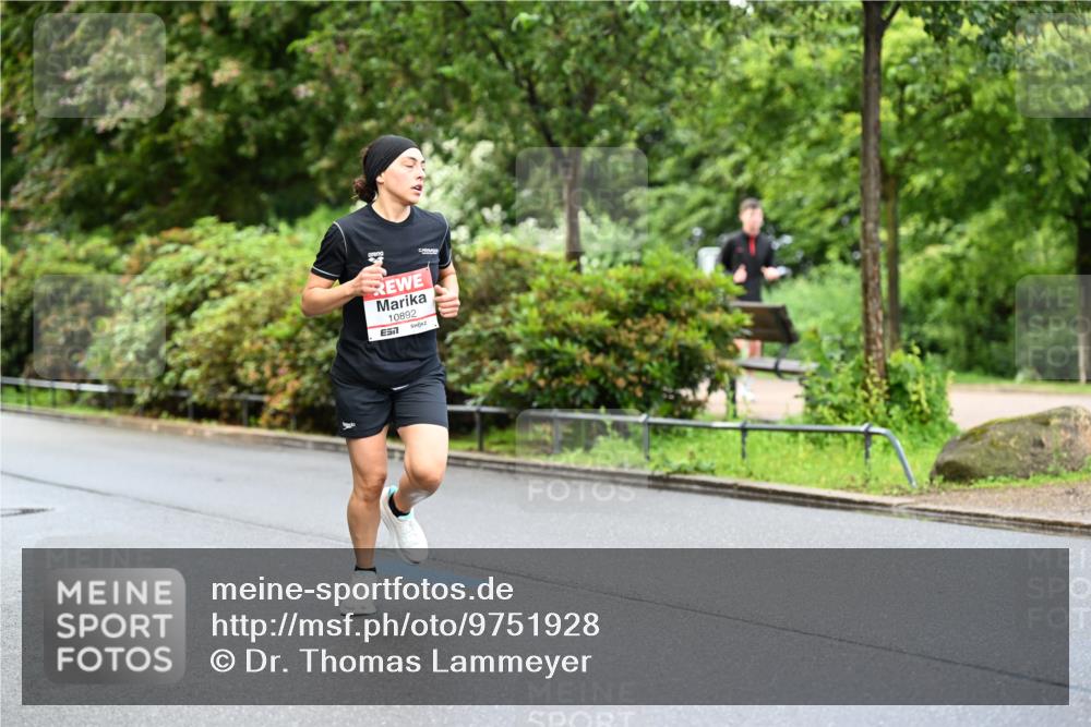 14.06.2026 - REWE Women's Run Dr. Thomas Lammeyer http://msf.ph/oto/9751928 14.06.2026 09:14:36 Laufen 10892 meine-sportfotos.de