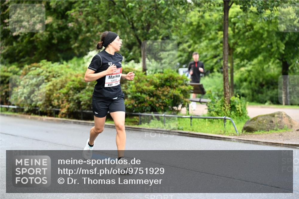 14.06.2026 - REWE Women's Run Dr. Thomas Lammeyer http://msf.ph/oto/9751929 14.06.2026 09:14:36 Laufen 10892, 7 meine-sportfotos.de