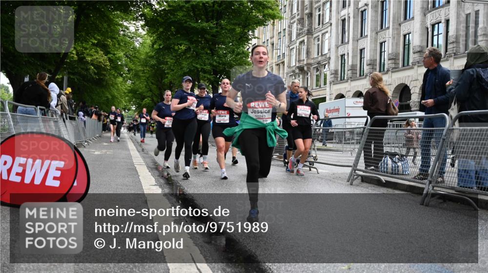 14.06.2026 - REWE Women's Run J. Mangold http://msf.ph/oto/9751989 14.06.2026 10:06:05 Ziel 10243, 10255, 10474, 10655, 10672, 10826, 10857, 11011, 11148, 11233, 11235, 11250, 11410, 11521 meine-sportfotos.de