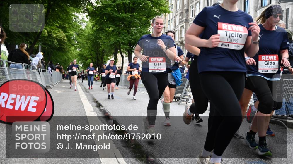 14.06.2026 - REWE Women's Run J. Mangold http://msf.ph/oto/9752010 14.06.2026 10:06:08 Ziel 10243, 10255, 10474, 10597, 10655, 10672, 10747, 10826, 10857, 11011, 11148, 11233, 11235, 11250, 11267, 11410, 11484, 11521 meine-sportfotos.de