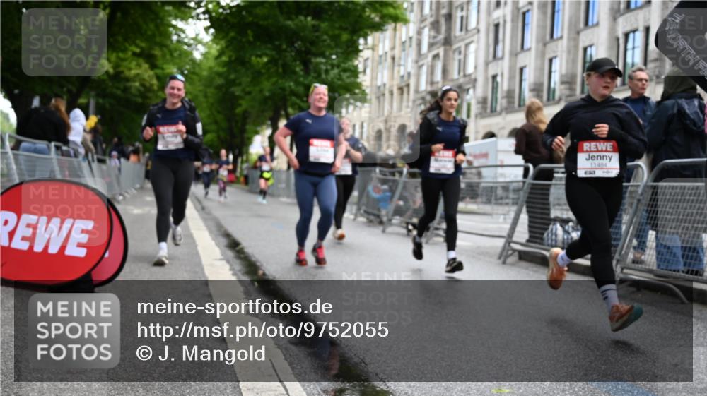 14.06.2026 - REWE Women's Run J. Mangold http://msf.ph/oto/9752055 14.06.2026 10:06:13 Ziel 10597, 10635, 10747, 10826, 10857, 11250, 11267, 11484, 11521 meine-sportfotos.de