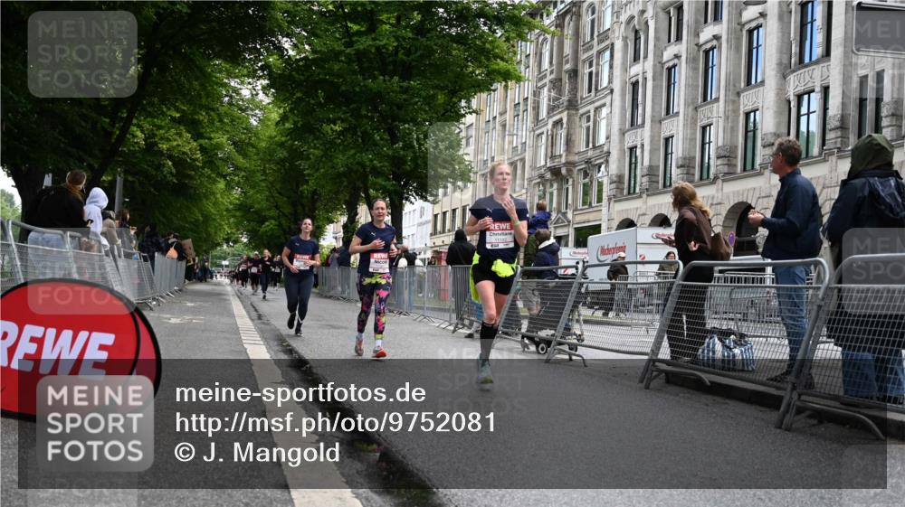 14.06.2026 - REWE Women's Run J. Mangold http://msf.ph/oto/9752081 14.06.2026 10:06:18 Ziel 10597, 10635, 10646, 10747, 11182, 11267, 11321 meine-sportfotos.de
