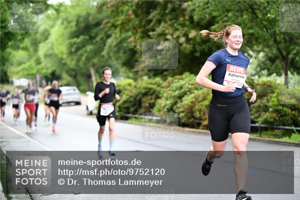 14.06.2026 - REWE Women's Run Dr. Thomas Lammeyer http://msf.ph/oto/9752120 14.06.2026 09:14:59 Laufen 1, 11141 meine-sportfotos.de