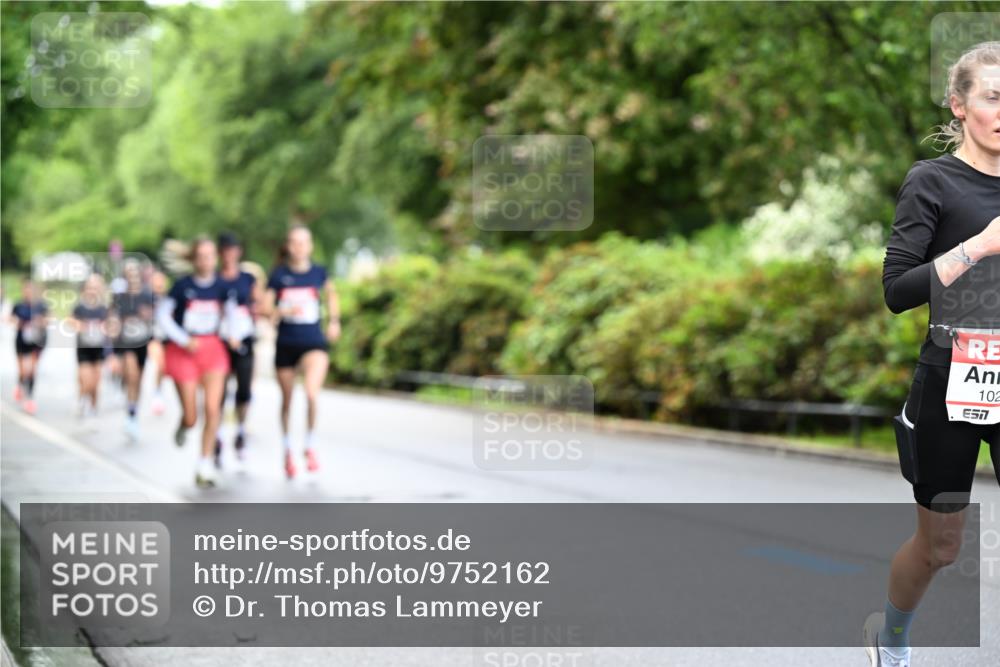 14.06.2026 - REWE Women's Run Dr. Thomas Lammeyer http://msf.ph/oto/9752162 14.06.2026 09:15:01 Laufen 102, 7 meine-sportfotos.de