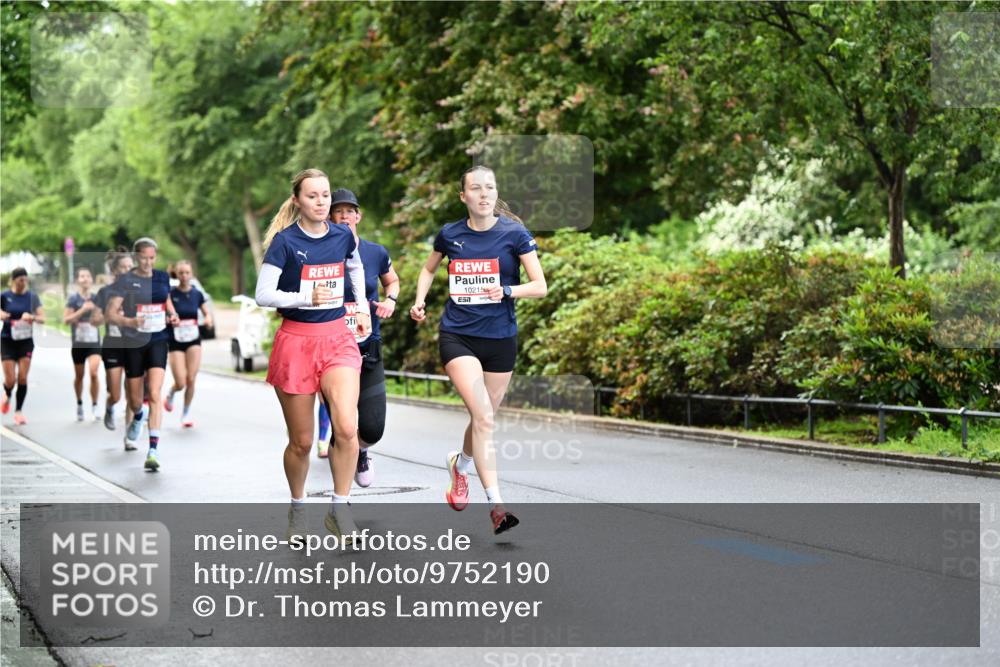 14.06.2026 - REWE Women's Run Dr. Thomas Lammeyer http://msf.ph/oto/9752190 14.06.2026 09:15:03 Laufen 10215, 7 meine-sportfotos.de