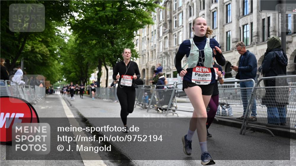 14.06.2026 - REWE Women's Run J. Mangold http://msf.ph/oto/9752194 14.06.2026 10:06:41 Ziel 10505, 10791, 10825, 10939, 11354, 11476 meine-sportfotos.de