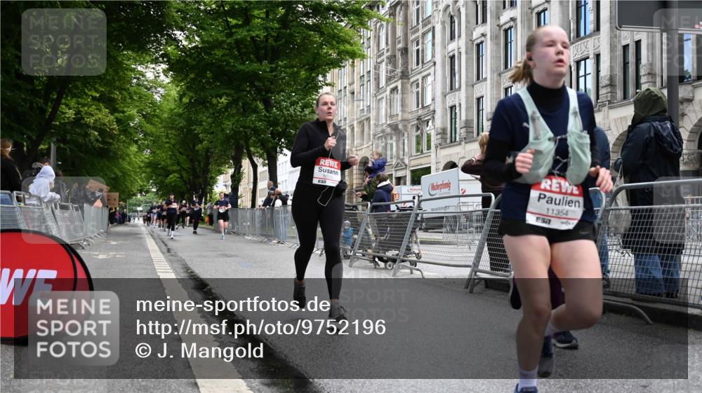 14.06.2026 - REWE Women's Run J. Mangold http://msf.ph/oto/9752196 14.06.2026 10:06:41 Ziel 10505, 10791, 10825, 10939, 11354, 11476 meine-sportfotos.de