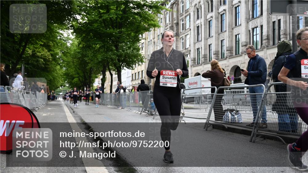 14.06.2026 - REWE Women's Run J. Mangold http://msf.ph/oto/9752200 14.06.2026 10:06:41 Ziel 10505, 10791, 10825, 10939, 11354, 11476 meine-sportfotos.de