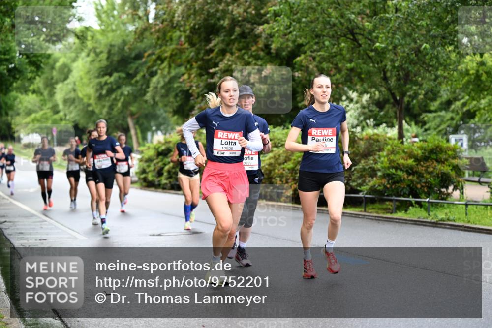 14.06.2026 - REWE Women's Run Dr. Thomas Lammeyer http://msf.ph/oto/9752201 14.06.2026 09:15:04 Laufen 10929, 7, 0233, 5 meine-sportfotos.de
