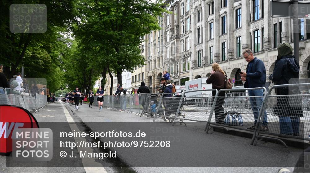 14.06.2026 - REWE Women's Run J. Mangold http://msf.ph/oto/9752208 14.06.2026 10:06:42 Ziel 10505, 10609, 10791, 10825, 10939, 11354, 11476 meine-sportfotos.de