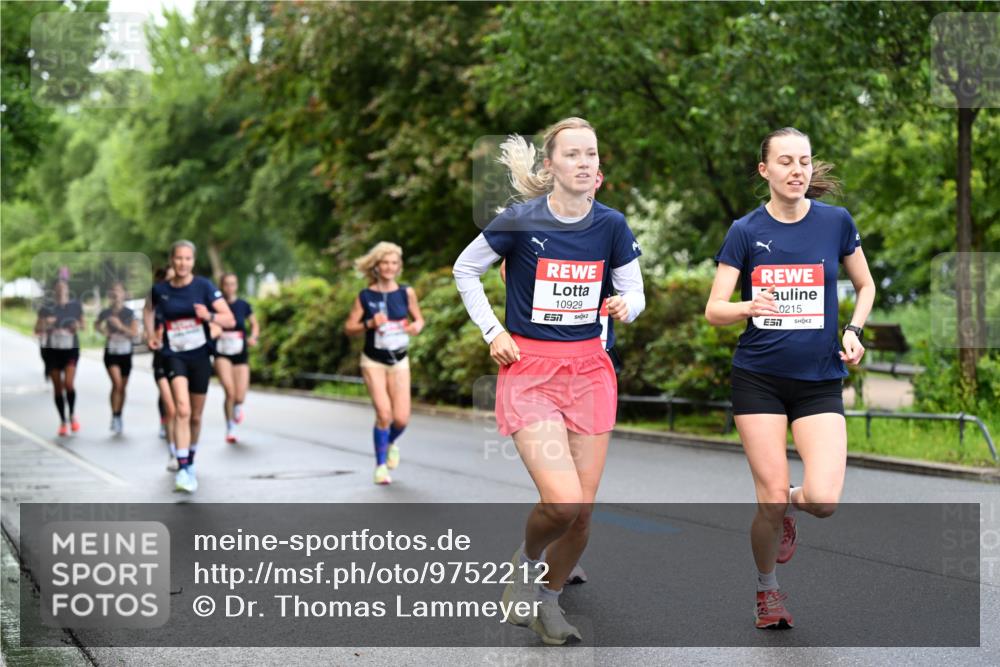 14.06.2026 - REWE Women's Run Dr. Thomas Lammeyer http://msf.ph/oto/9752212 14.06.2026 09:15:05 Laufen 10929, 7, 0215, 7 meine-sportfotos.de