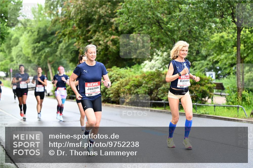 14.06.2026 - REWE Women's Run Dr. Thomas Lammeyer http://msf.ph/oto/9752238 14.06.2026 09:15:07 Laufen 11351, 7, 10488 meine-sportfotos.de