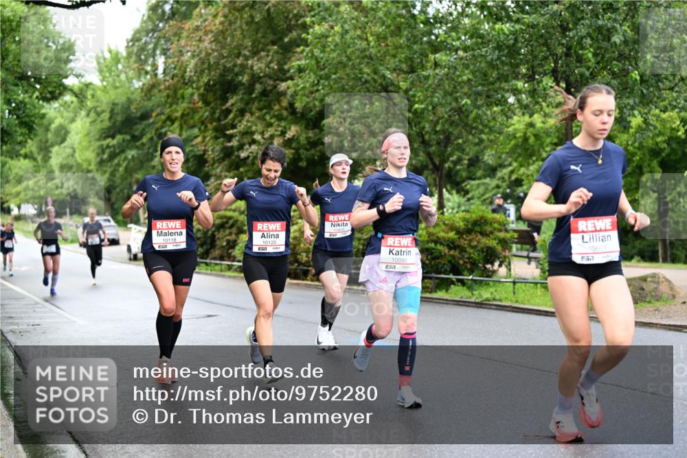 14.06.2026 - REWE Women's Run Dr. Thomas Lammeyer http://msf.ph/oto/9752280 14.06.2026 09:15:10 Laufen 10118, 10120, 7, 10095, 7, 10601, 57 meine-sportfotos.de