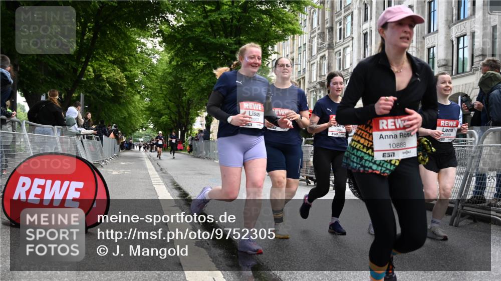 14.06.2026 - REWE Women's Run J. Mangold http://msf.ph/oto/9752305 14.06.2026 10:06:58 Ziel 10006, 10007, 10008, 10009, 10117, 10467, 10888, 10949, 11084, 11127, 11161, 11192 meine-sportfotos.de
