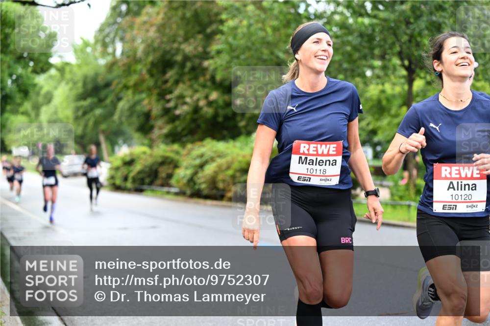 14.06.2026 - REWE Women's Run Dr. Thomas Lammeyer http://msf.ph/oto/9752307 14.06.2026 09:15:11 Laufen 10118, 7, 10120 meine-sportfotos.de