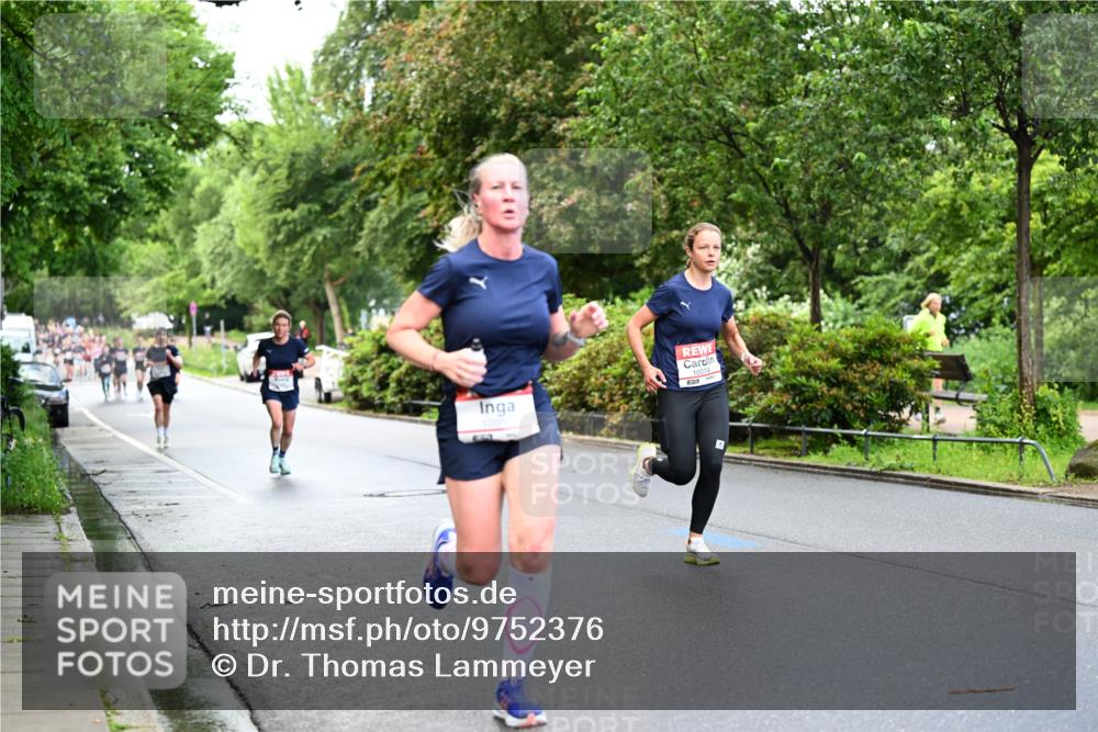 14.06.2026 - REWE Women's Run Dr. Thomas Lammeyer http://msf.ph/oto/9752376 14.06.2026 09:15:16 Laufen 1099, 10074 meine-sportfotos.de
