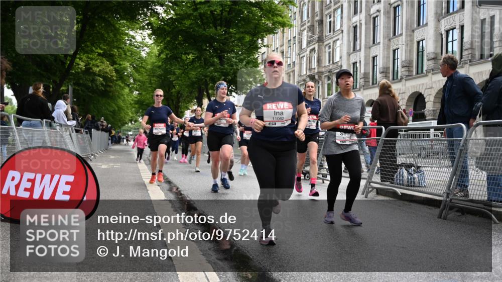 14.06.2026 - REWE Women's Run J. Mangold http://msf.ph/oto/9752414 14.06.2026 10:07:29 Ziel 10126, 10164, 10194, 10237, 10852, 11021, 11062, 11098, 11099, 11156, 11496 meine-sportfotos.de