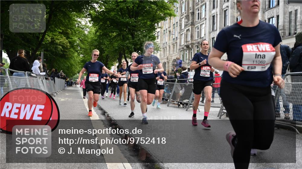 14.06.2026 - REWE Women's Run J. Mangold http://msf.ph/oto/9752418 14.06.2026 10:07:30 Ziel 10126, 10164, 10194, 10237, 10350, 10852, 11021, 11033, 11062, 11098, 11099, 11156, 11496 meine-sportfotos.de