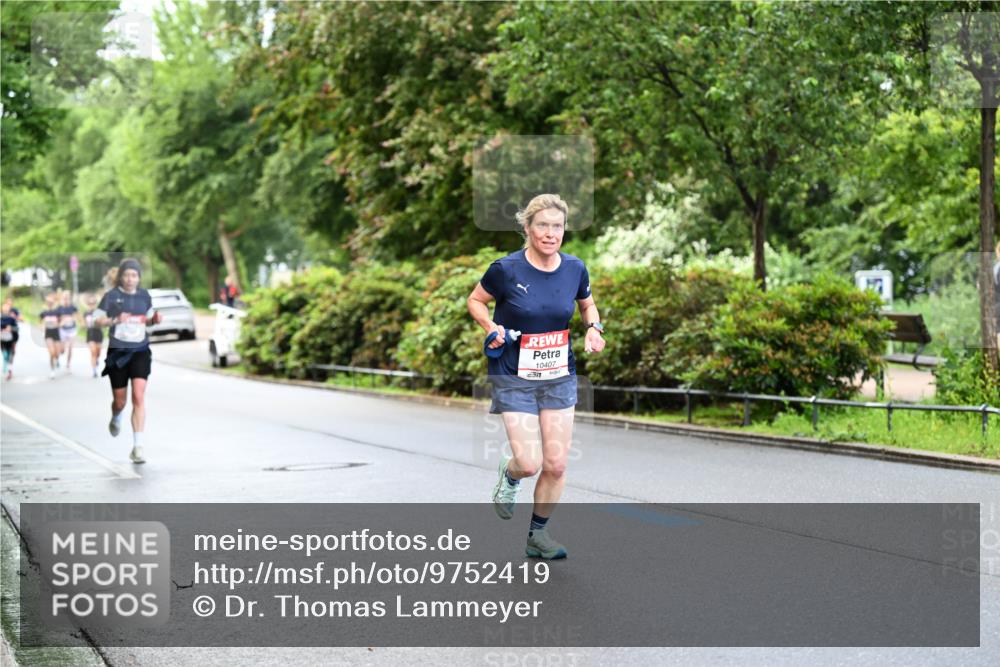 14.06.2026 - REWE Women's Run Dr. Thomas Lammeyer http://msf.ph/oto/9752419 14.06.2026 09:15:19 Laufen 10407, 257 meine-sportfotos.de