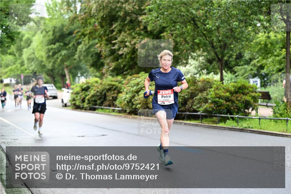 14.06.2026 - REWE Women's Run Dr. Thomas Lammeyer http://msf.ph/oto/9752421 14.06.2026 09:15:19 Laufen 10407, 23 meine-sportfotos.de