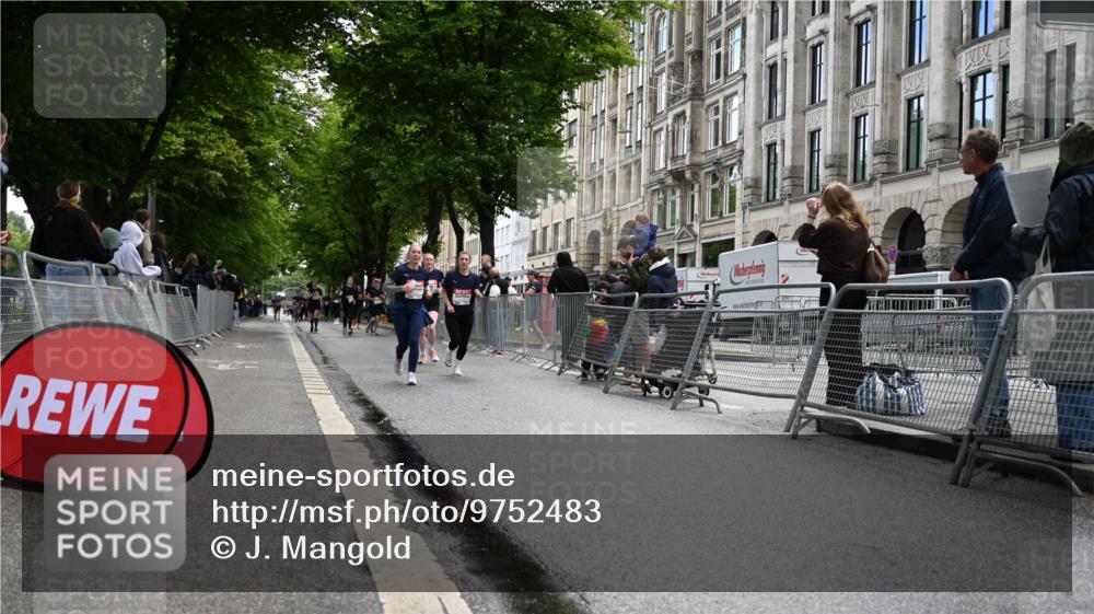 14.06.2026 - REWE Women's Run J. Mangold http://msf.ph/oto/9752483 14.06.2026 10:07:38 Ziel 10213, 10350, 10414, 10685, 10852, 11033, 11063, 11073, 11156, 11480 meine-sportfotos.de
