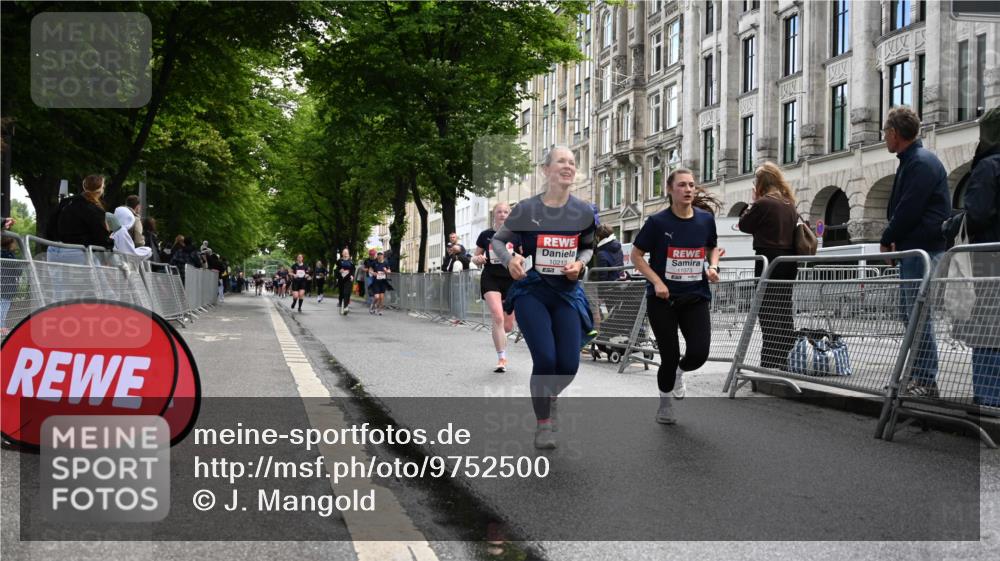 14.06.2026 - REWE Women's Run J. Mangold http://msf.ph/oto/9752500 14.06.2026 10:07:41 Ziel 10213, 10414, 10685, 11063, 11073, 11480 meine-sportfotos.de