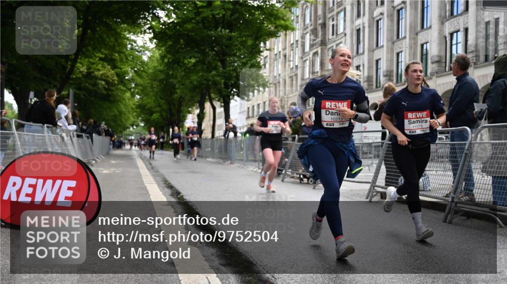 14.06.2026 - REWE Women's Run J. Mangold http://msf.ph/oto/9752504 14.06.2026 10:07:42 Ziel 10213, 11073, 11480 meine-sportfotos.de