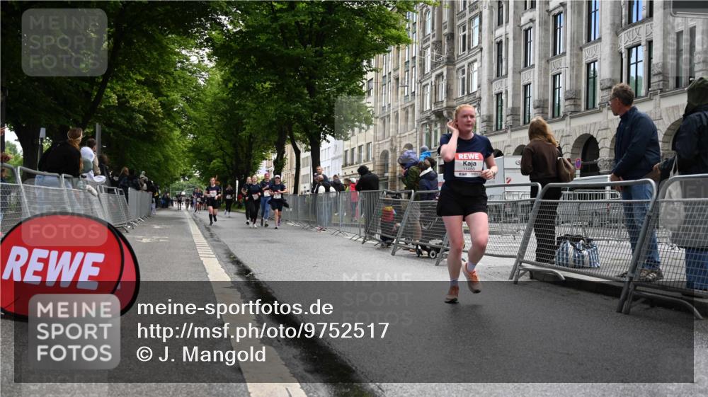14.06.2026 - REWE Women's Run J. Mangold http://msf.ph/oto/9752517 14.06.2026 10:07:43 Ziel 10213, 11073, 11480 meine-sportfotos.de