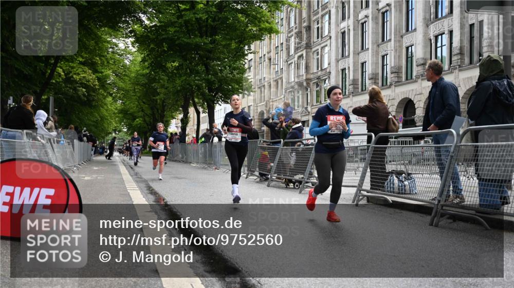 14.06.2026 - REWE Women's Run J. Mangold http://msf.ph/oto/9752560 14.06.2026 10:07:54 Ziel 10353, 10371, 10723, 10739, 10743, 11145, 11376, 11393 meine-sportfotos.de