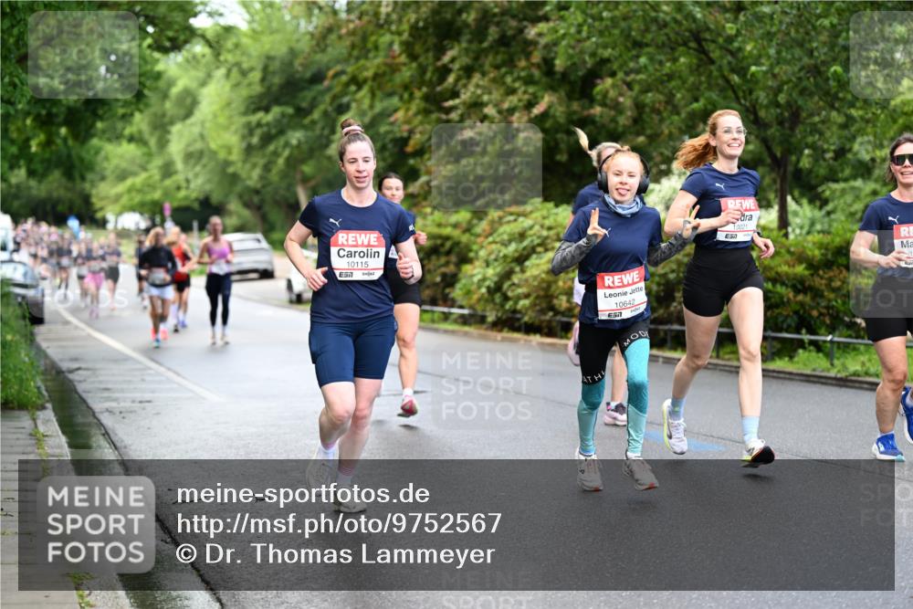 14.06.2026 - REWE Women's Run Dr. Thomas Lammeyer http://msf.ph/oto/9752567 14.06.2026 09:15:30 Laufen 10115, 10642, 10021, 7 meine-sportfotos.de