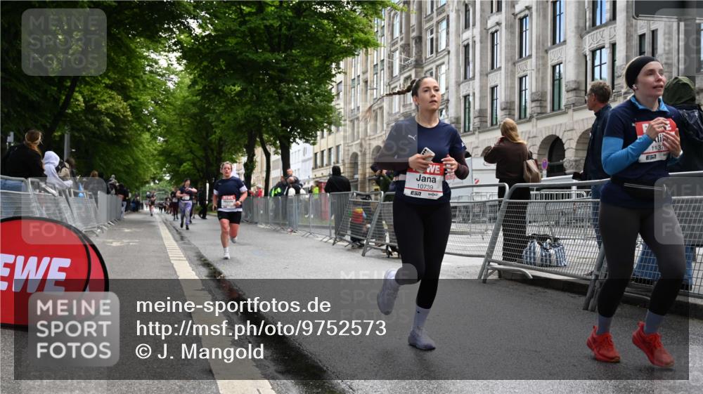 14.06.2026 - REWE Women's Run J. Mangold http://msf.ph/oto/9752573 14.06.2026 10:07:55 Ziel 10353, 10371, 10723, 10739, 10743, 11145, 11376, 11393 meine-sportfotos.de
