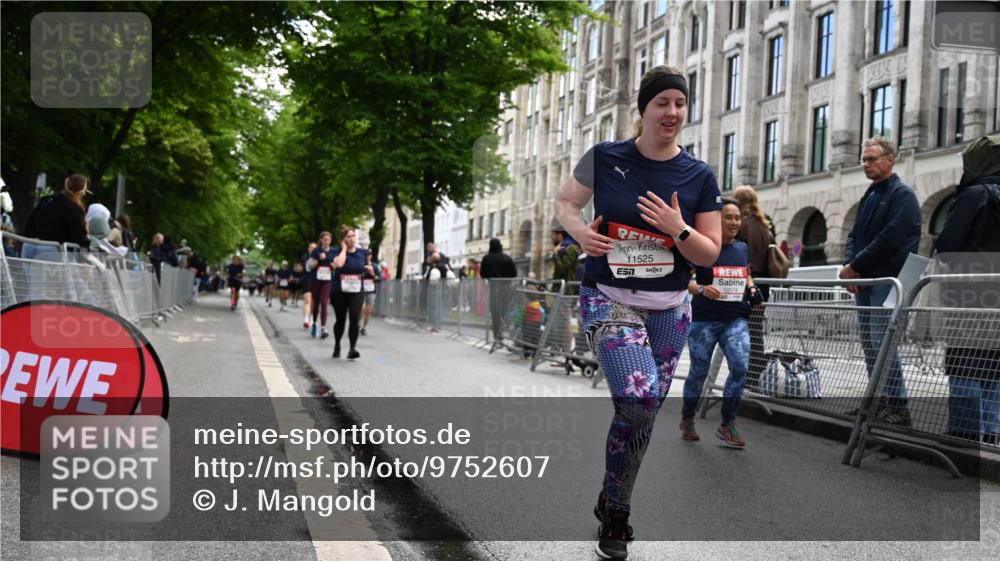 14.06.2026 - REWE Women's Run J. Mangold http://msf.ph/oto/9752607 14.06.2026 10:08:03 Ziel 10504, 10574, 10578, 10582, 10760, 10764, 11525 meine-sportfotos.de