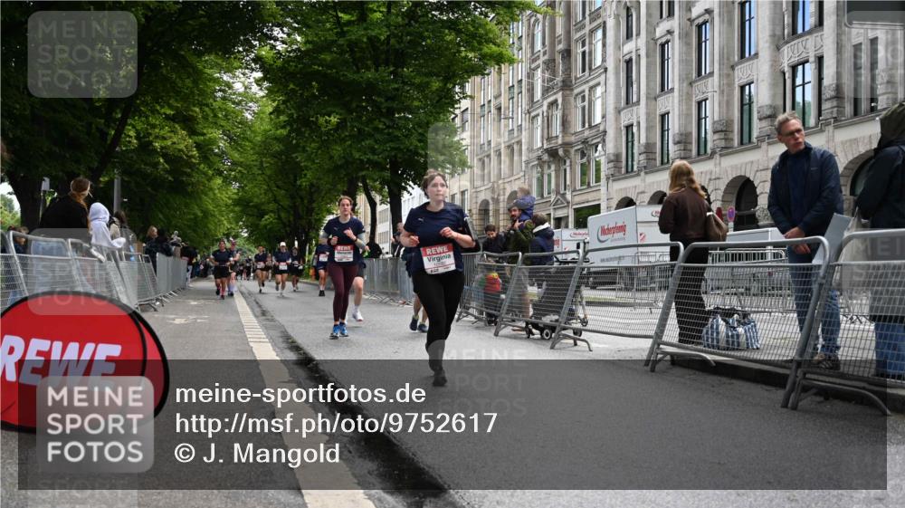 14.06.2026 - REWE Women's Run J. Mangold http://msf.ph/oto/9752617 14.06.2026 10:08:06 Ziel 10504, 10574, 10578, 10582, 10760, 10764, 11525 meine-sportfotos.de