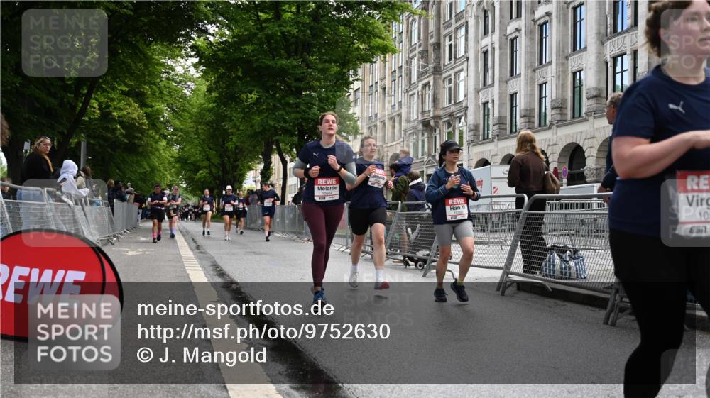 14.06.2026 - REWE Women's Run J. Mangold http://msf.ph/oto/9752630 14.06.2026 10:08:08 Ziel 10504, 10574, 10582, 10760, 10764, 11200 meine-sportfotos.de
