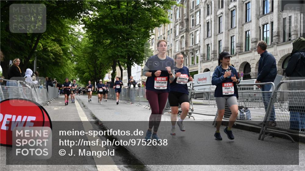 14.06.2026 - REWE Women's Run J. Mangold http://msf.ph/oto/9752638 14.06.2026 10:08:09 Ziel 10504, 10582, 10760, 10764, 10766, 11200 meine-sportfotos.de