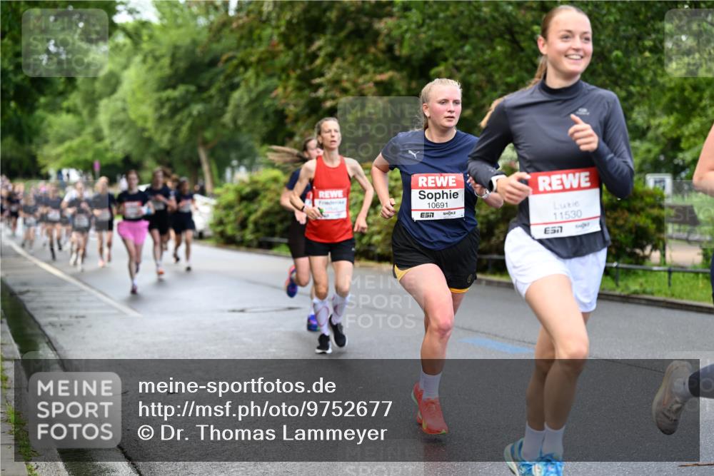 14.06.2026 - REWE Women's Run Dr. Thomas Lammeyer http://msf.ph/oto/9752677 14.06.2026 09:15:37 Laufen 10691, 7, 11530 meine-sportfotos.de