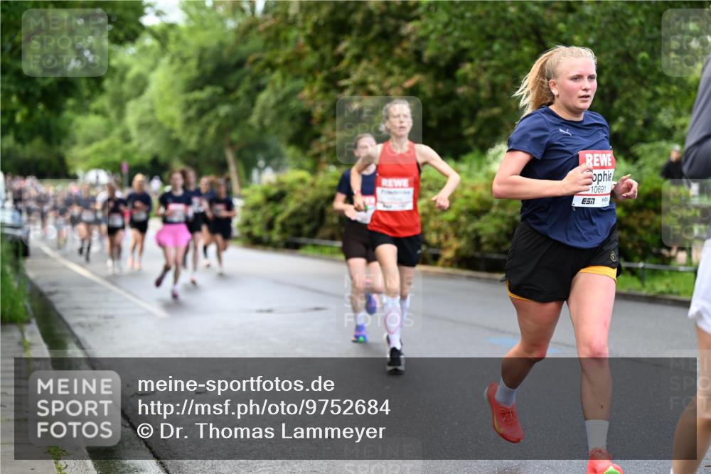 14.06.2026 - REWE Women's Run Dr. Thomas Lammeyer http://msf.ph/oto/9752684 14.06.2026 09:15:38 Laufen 10691 meine-sportfotos.de